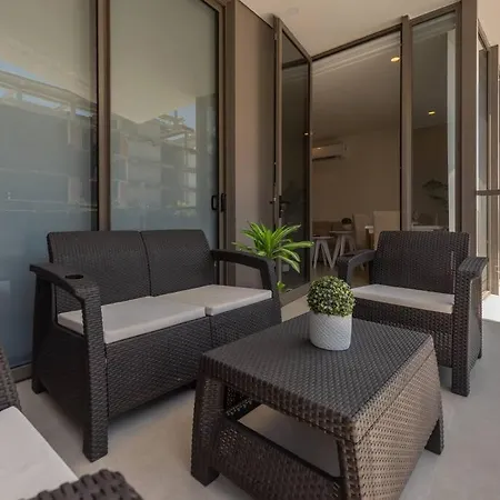Escapada De Ensueno Frente Al Mar: Apartamento De Lujo En *